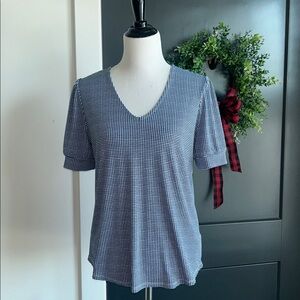 Adrianna Papell M navy and White Checkered Top never worn